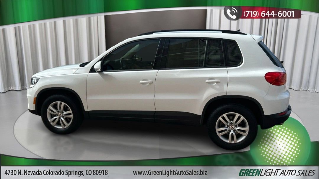 Used 2017 Volkswagen Tiguan S image 2