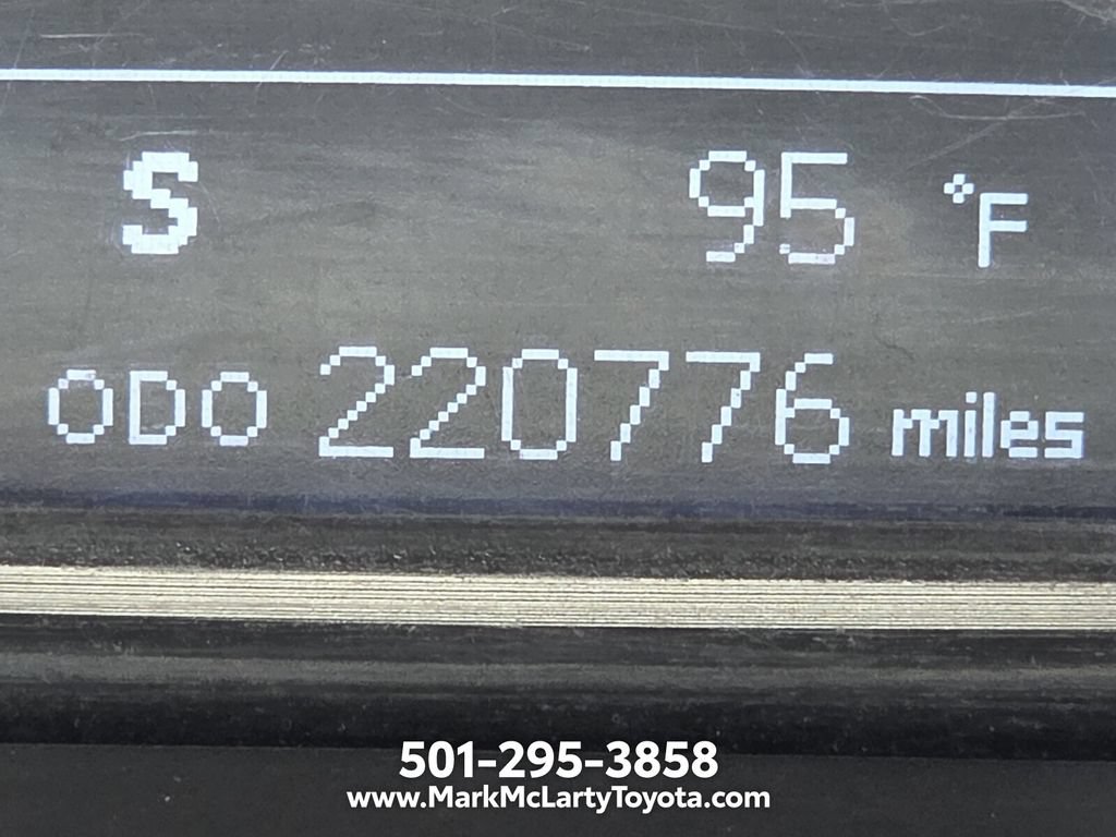 Used 2016 Toyota 4Runner Limited AWD/4WD image 27