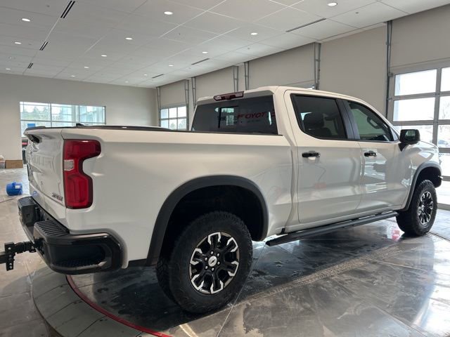 Used 2023 Chevrolet Silverado 1500 ZR2 w/ Technology Package image 8