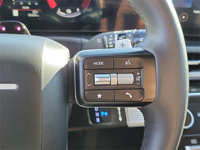 Used 2025 Hyundai Santa Fe SEL image 6