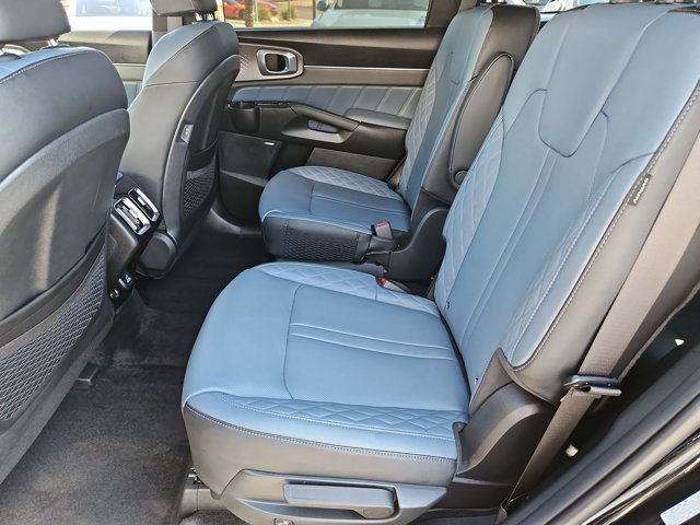Used 2025 Kia Sorento SX Prestige AWD/4WD image 20