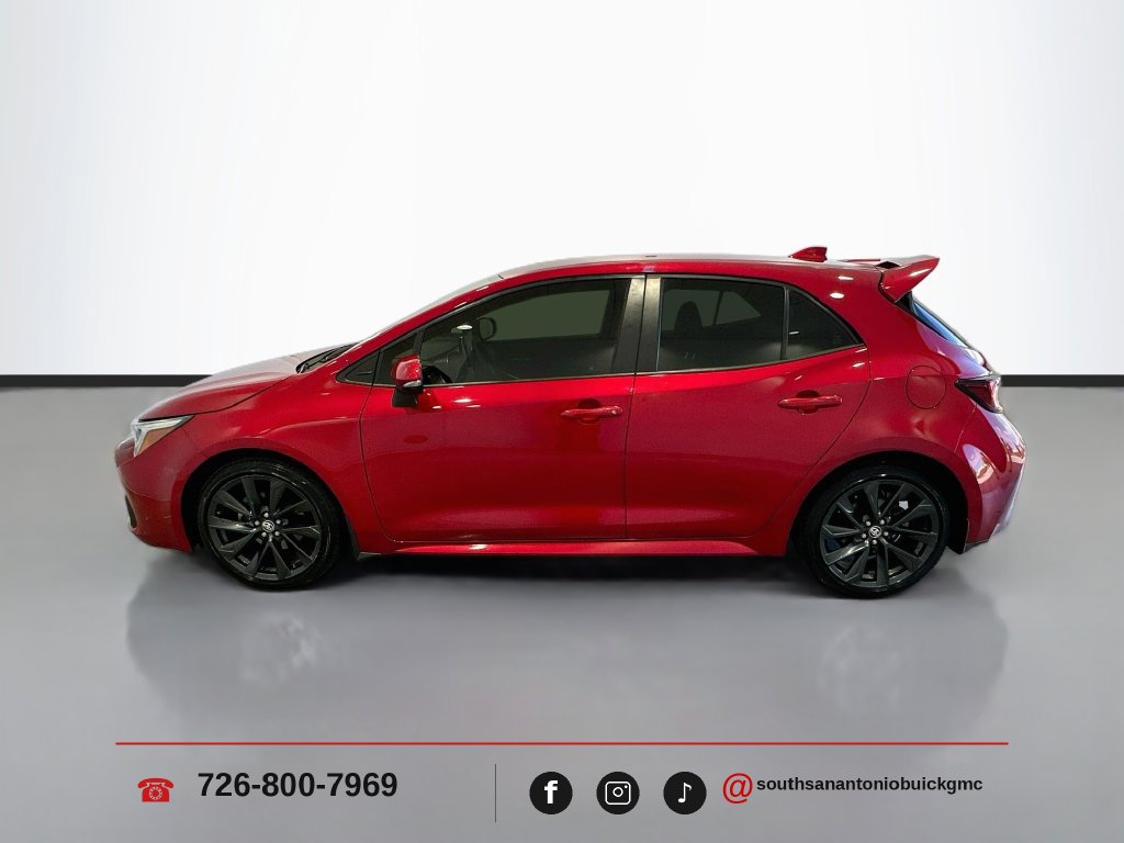 Used 2025 Toyota Corolla XSE FWD image 4