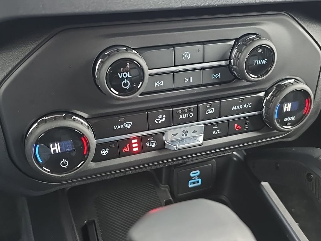 New 2025 Ford Bronco Outer Banks w/ Sasquatch Package image 38