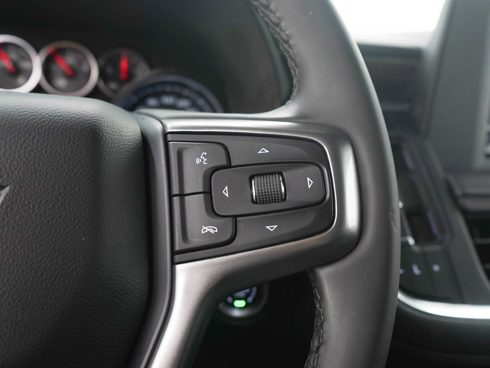 Used 2023 Chevrolet Tahoe LS AWD/4WD image 27