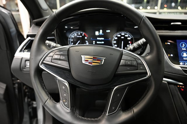 Used 2025 Cadillac XT5 Premium Luxury image 22