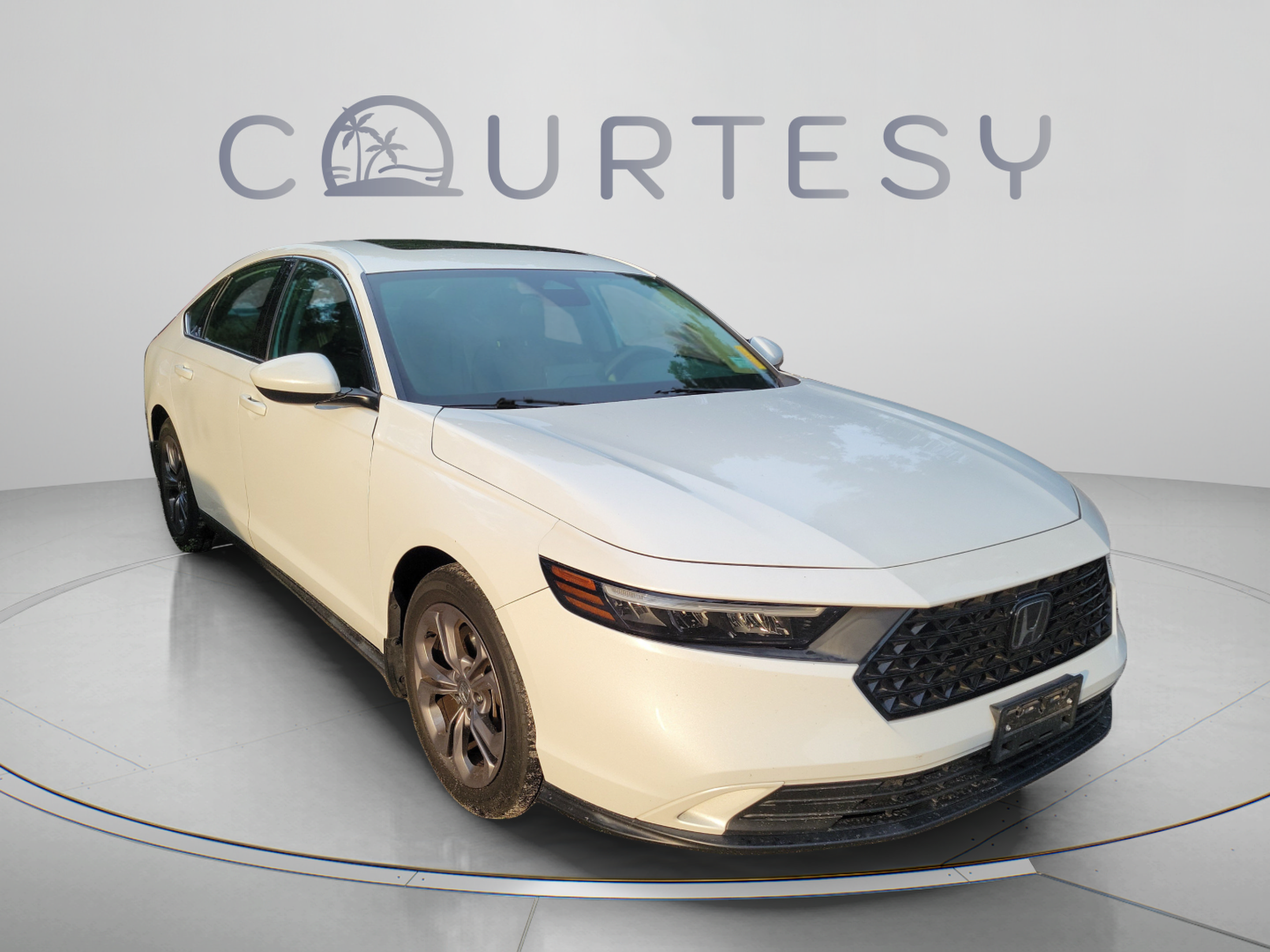 Used 2023 Honda Accord EX image 26