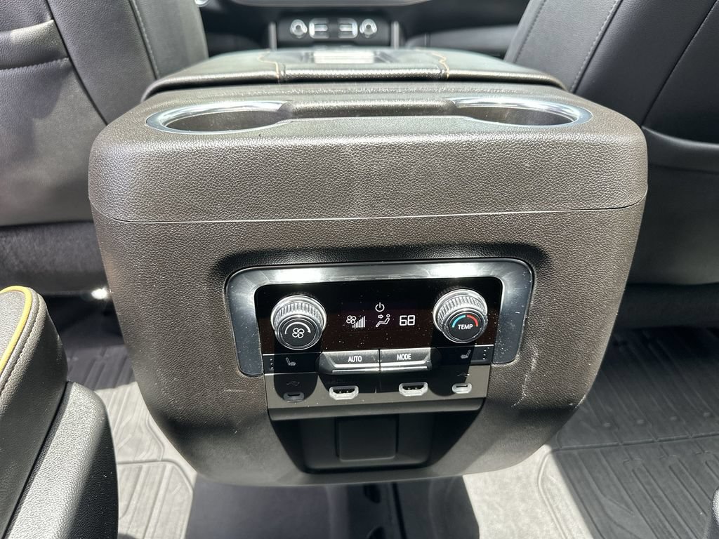 Certified 2021 GMC Yukon XL AT4 w/ AT4 Premium Package AWD/4WD image 22