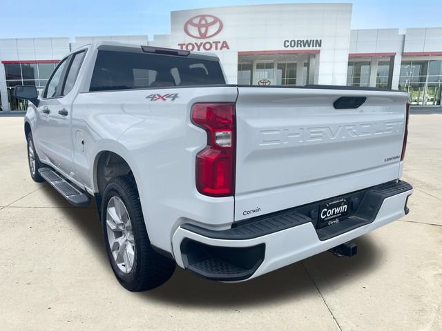 Used 2020 Chevrolet Silverado 1500 Custom w/ Custom Value Package AWD/4WD image 3