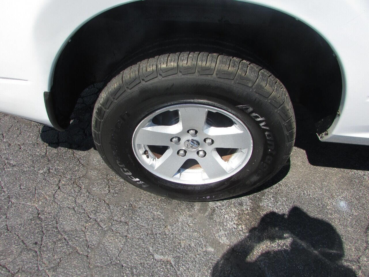 Used 2011 RAM 1500 Classic SLT image 25