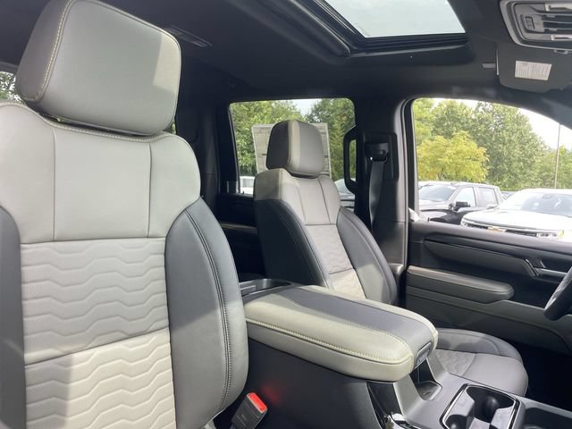 New 2026 Chevrolet Silverado 2500 ZR2 AWD/4WD image 25