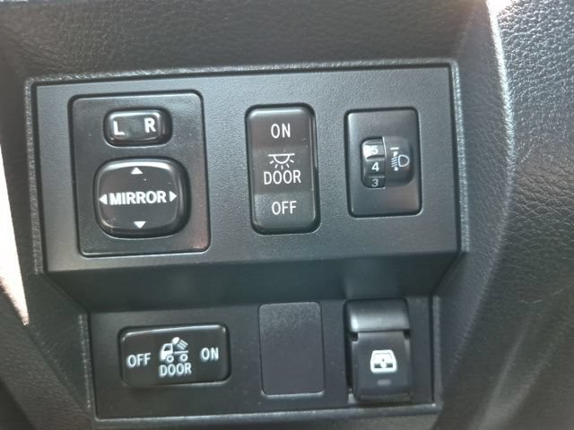 Used 2014 Toyota Tundra Limited AWD/4WD image 27