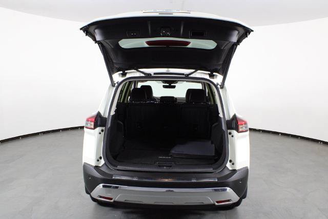 Certified 2023 Nissan Rogue Platinum FWD image 17
