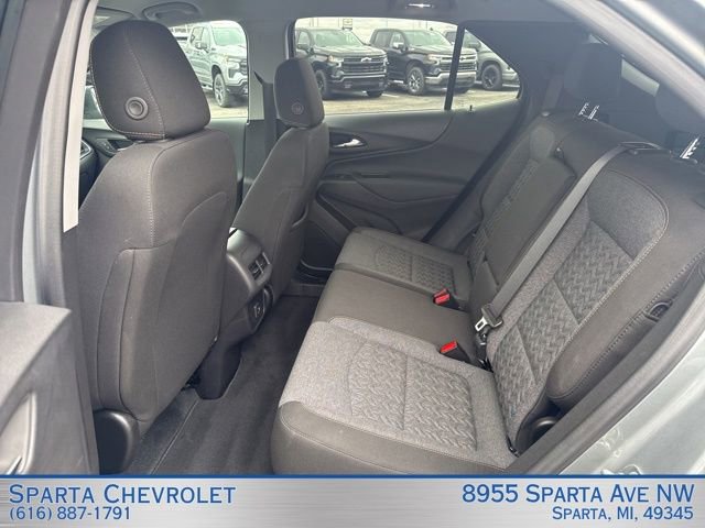 Used 2024 Chevrolet Equinox LT AWD/4WD image 21