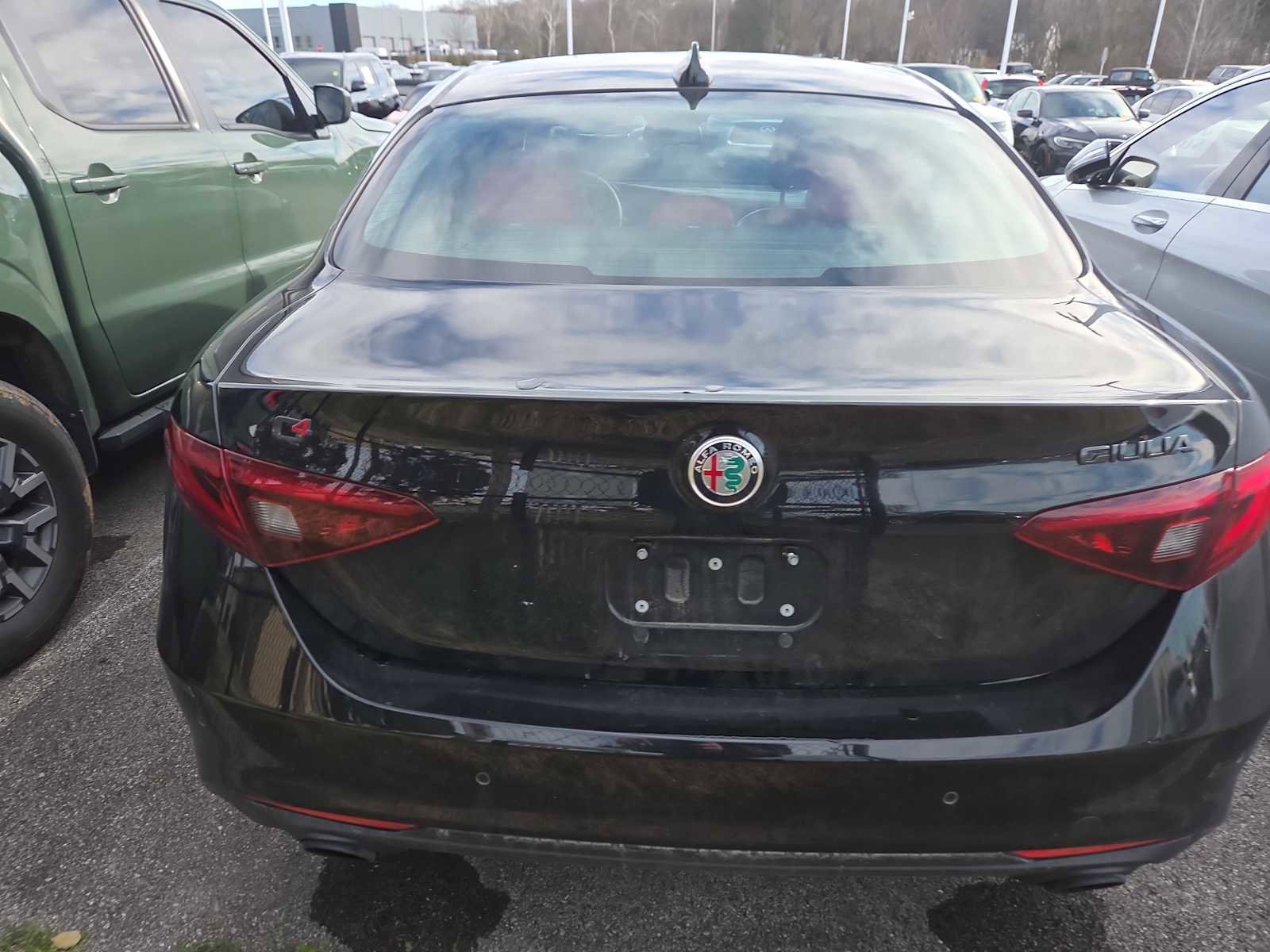 Used 2019 Alfa Romeo Giulia Ti w/ Nero Edizione image 5