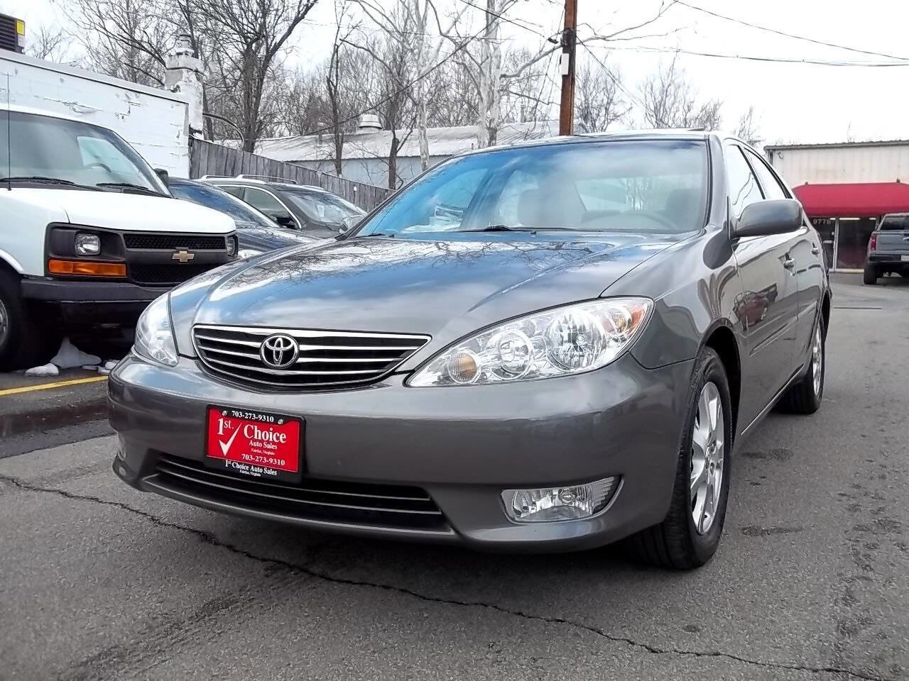 Used 2005 Toyota Camry XLE image 1