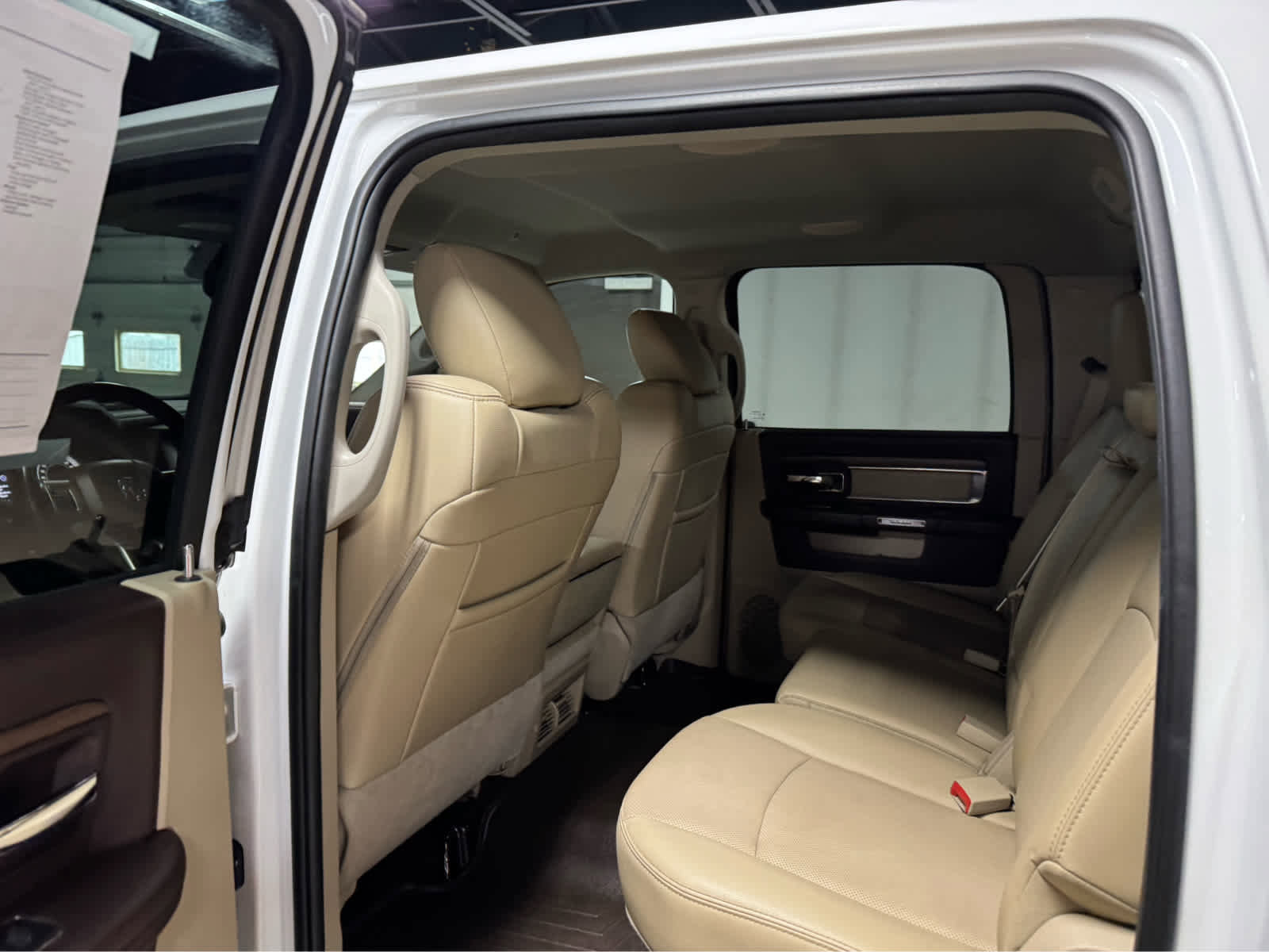 Used 2017 RAM 1500 Laramie w/ Convenience Group image 13