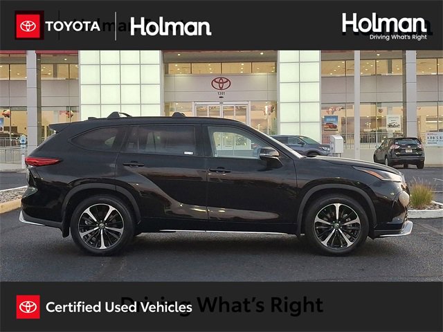 Certified 2022 Toyota Highlander XSE