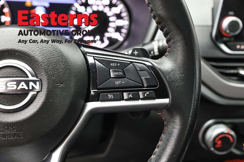 Used 2023 Nissan Altima 2.5 SR FWD image 16