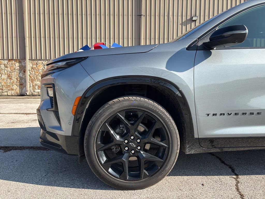 Used 2024 Chevrolet Traverse RS image 10