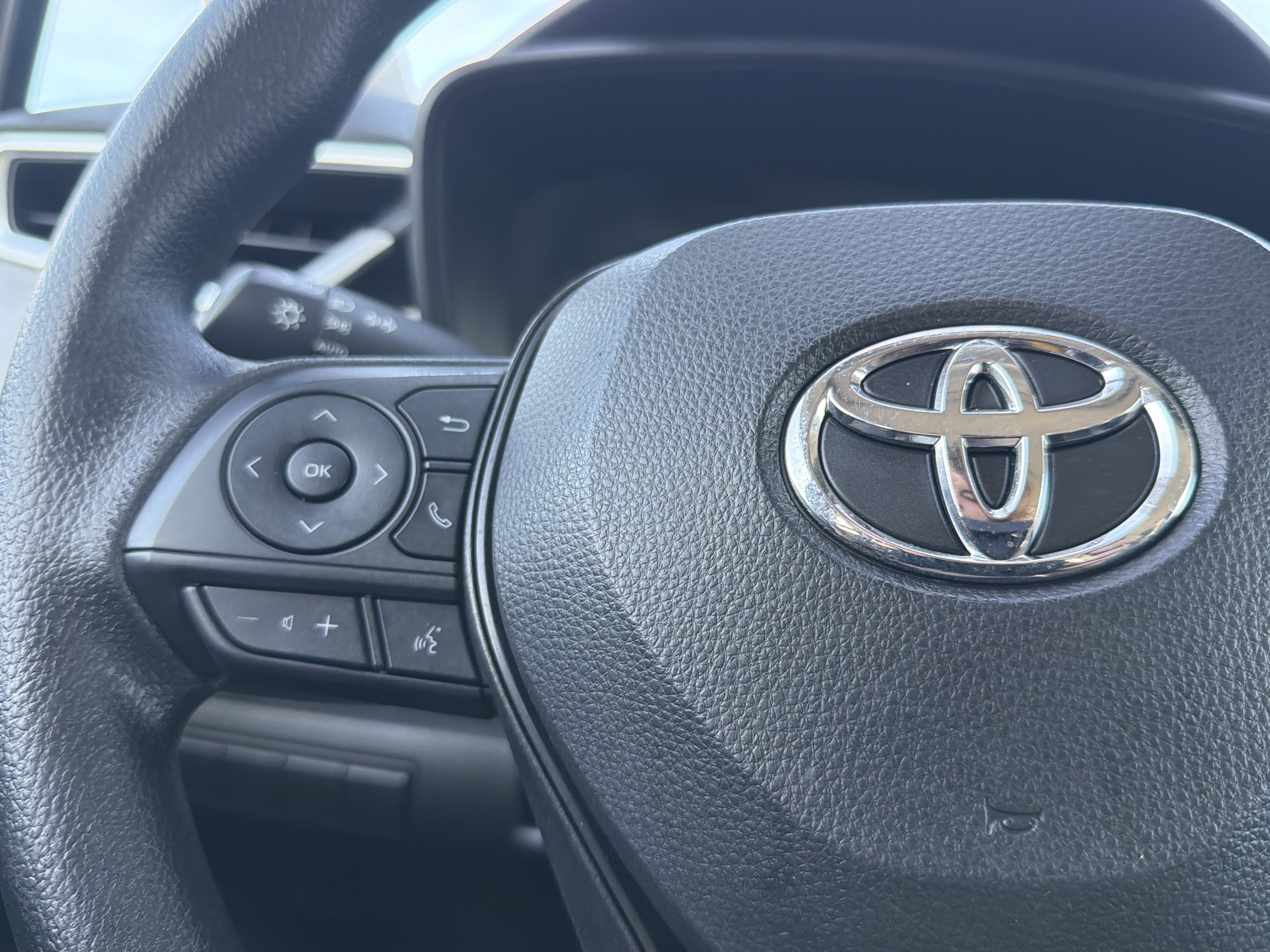 Certified 2024 Toyota Corolla LE FWD image 11