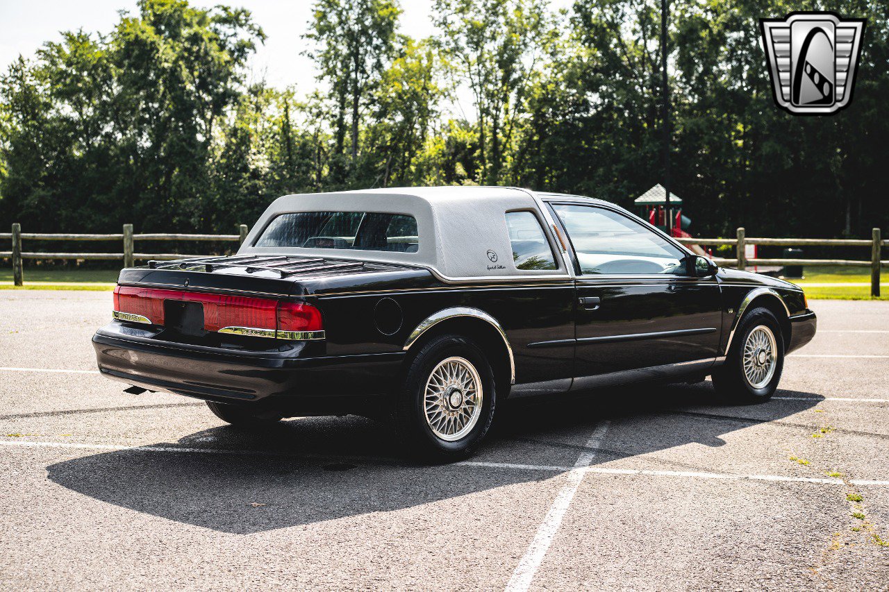 Used 1995 Mercury Cougar XR7 image 6