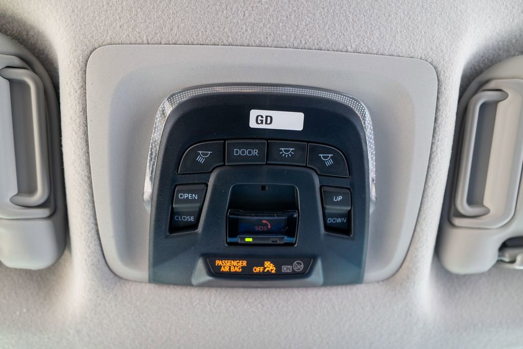 New 2026 Toyota Corolla Cross LE w/ Moonroof Package image 21