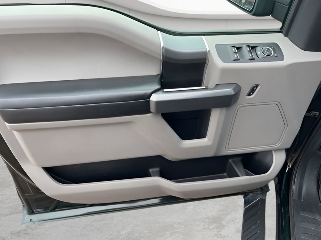 Used 2016 Ford F150 XLT w/ Equipment Group 302A Luxury image 21