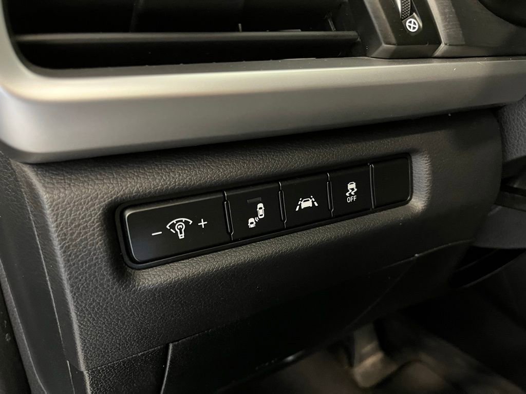 Used 2020 Kia Telluride LX image 14