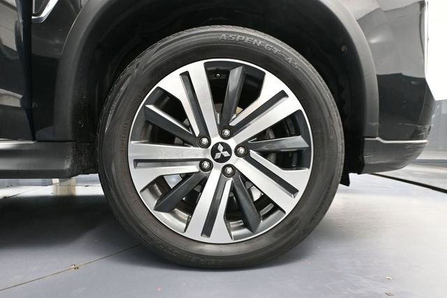 Used 2020 Mitsubishi Outlander Sport SE AWD/4WD image 14