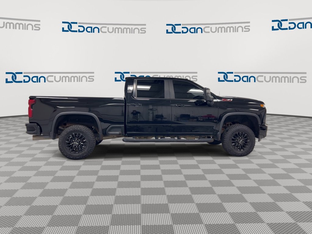 Used 2023 Chevrolet Silverado 2500 LT w/ Midnight Edition AWD/4WD image 9