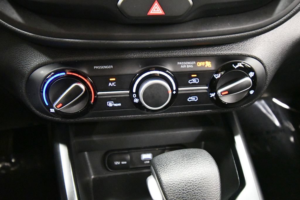 Certified 2025 Kia Soul LX FWD image 24