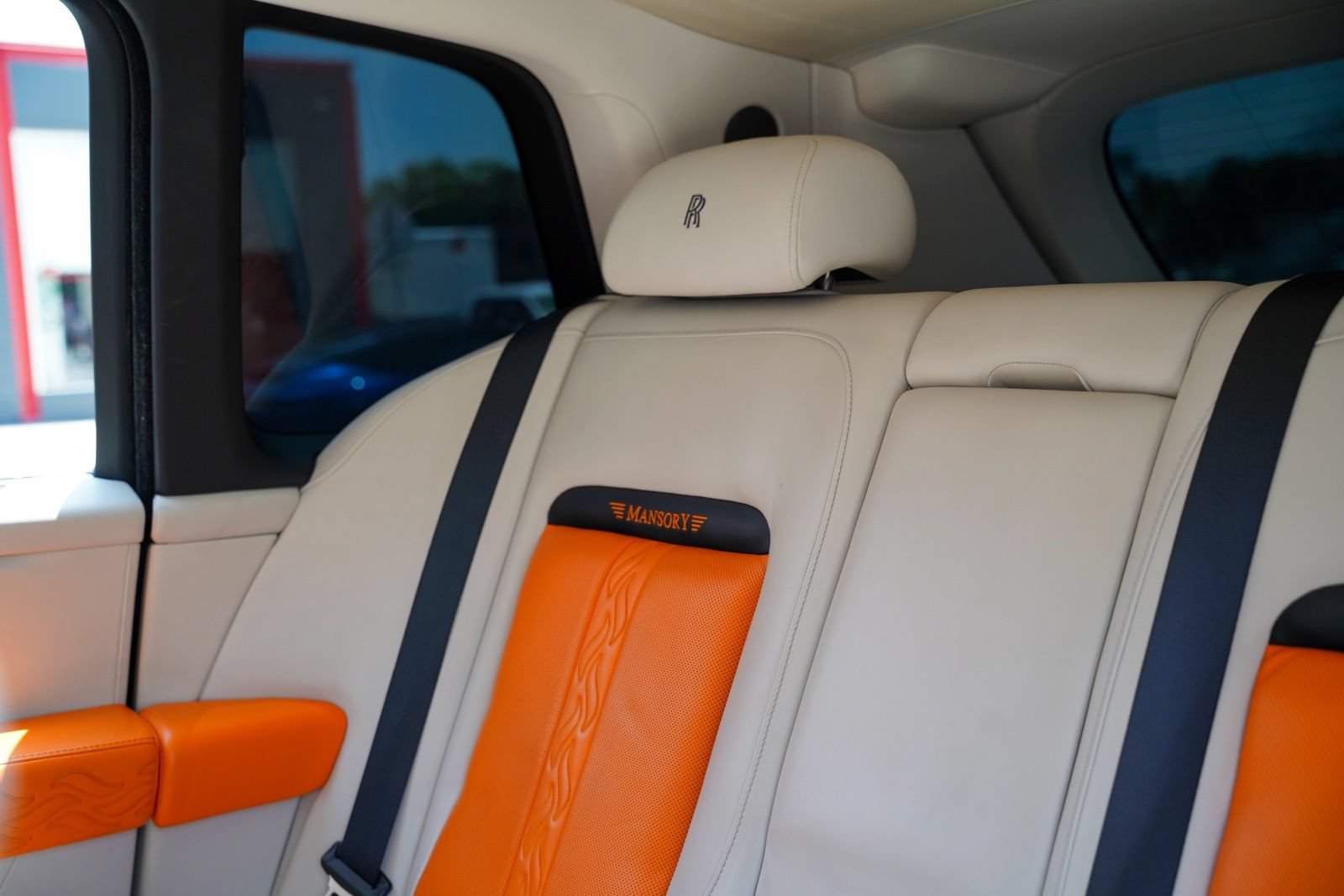 Used 2019 Rolls-Royce Cullinan AWD/4WD image 21