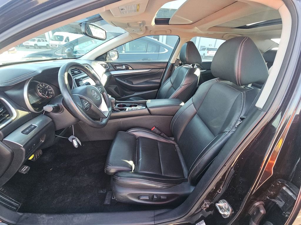 Used 2016 Nissan Maxima 3.5 SL w/ Interior Lighting Package image 11