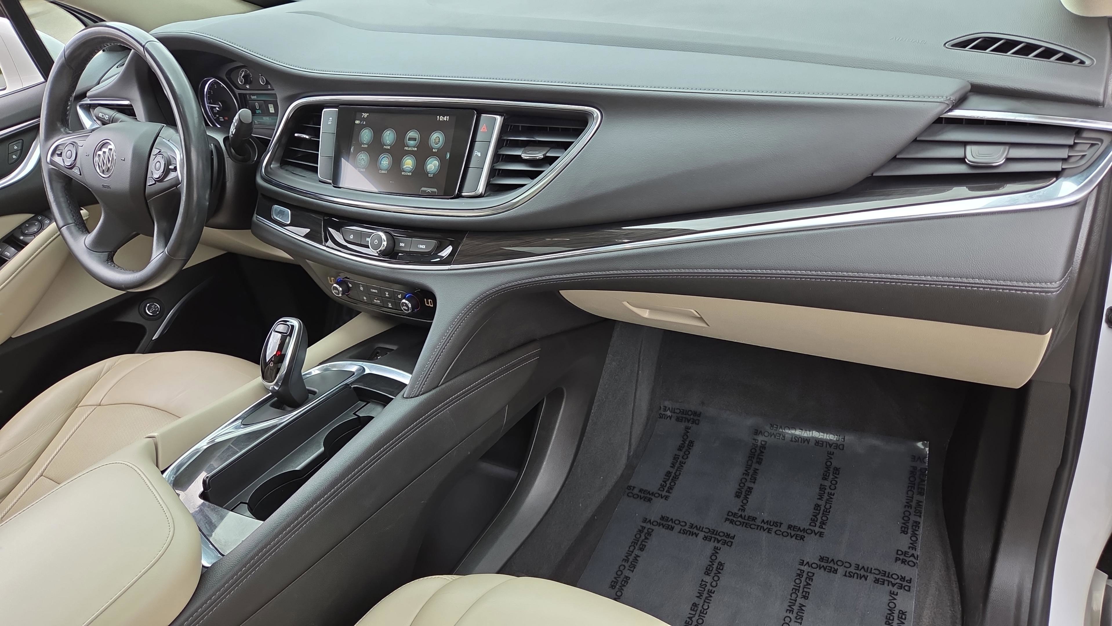 Used 2019 Buick Enclave Essence FWD image 18
