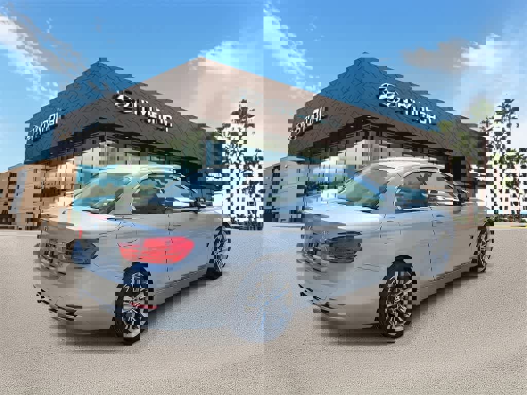 Used 2015 BMW 428i Convertible image 3