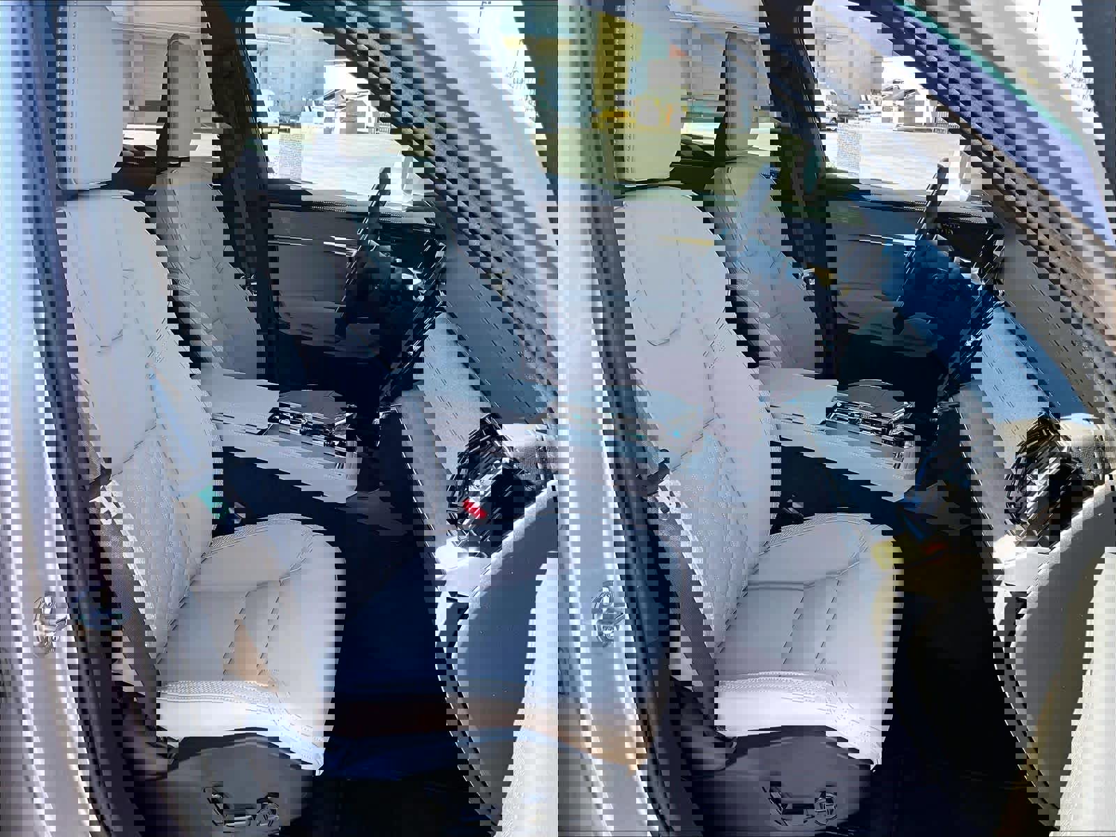 Used 2026 Volvo XC90 B6 Plus w/ Protection Package Premier image 10