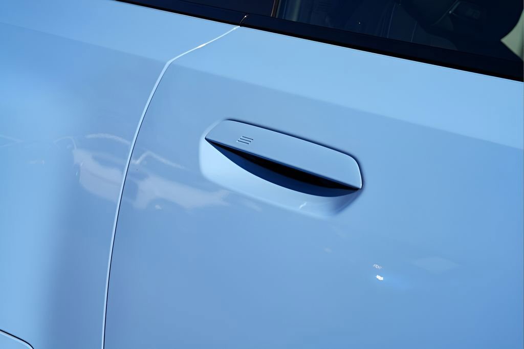 Used 2023 BMW M2 w/ Lighting Package image 11