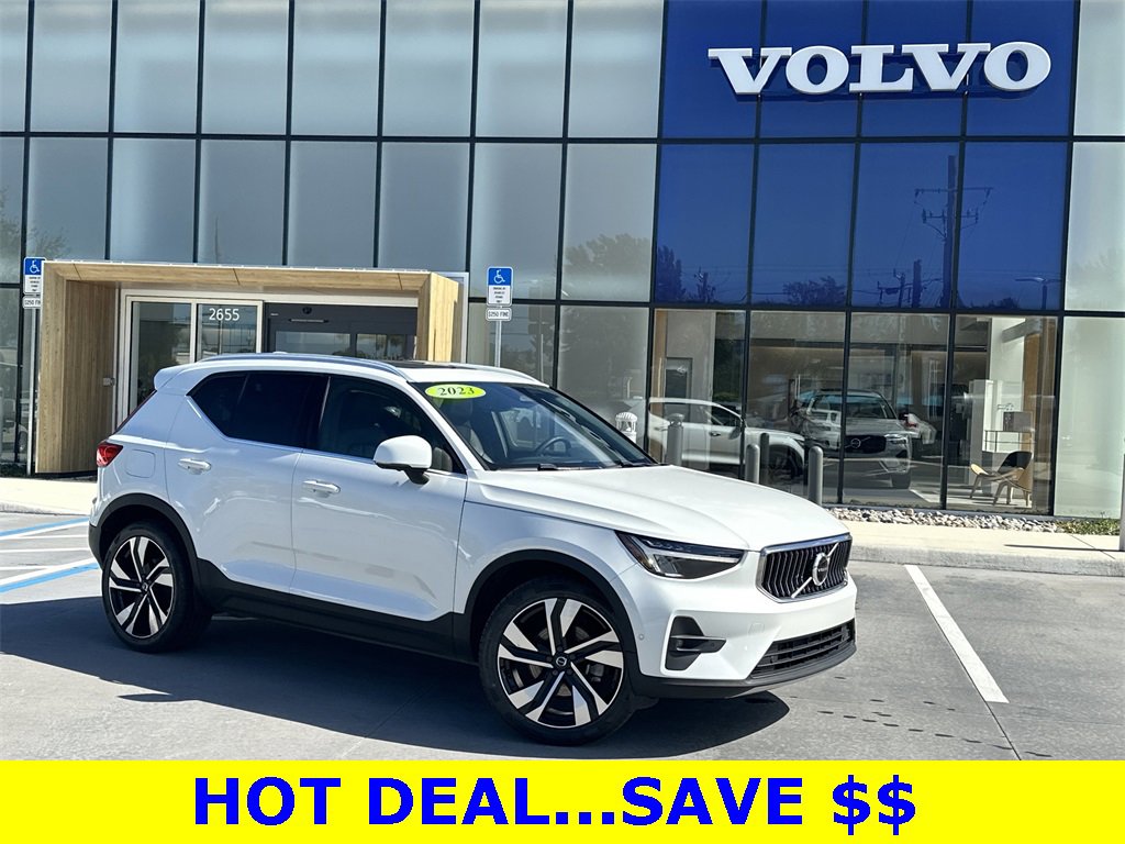 Used 2023 Volvo XC40 B5 Ultimate w/ Protection Package Premier