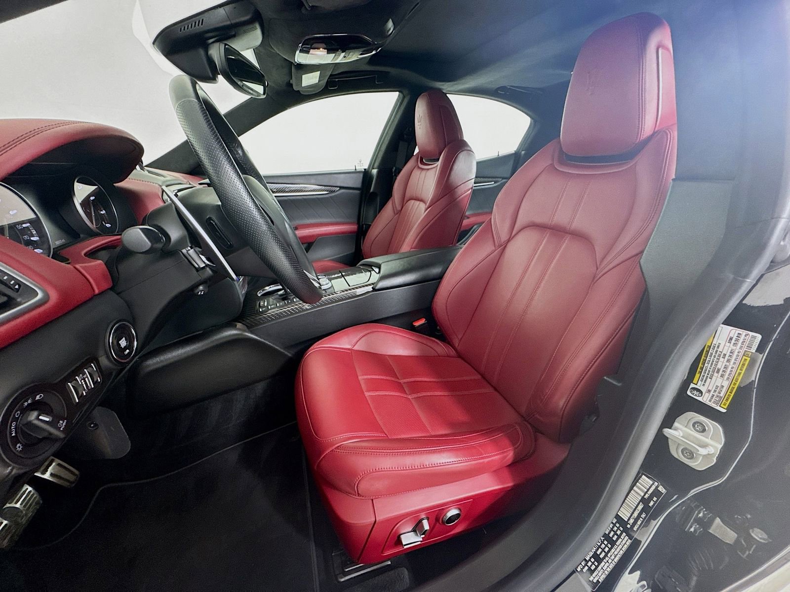 Used 2022 Maserati Ghibli Modena RWD image 18