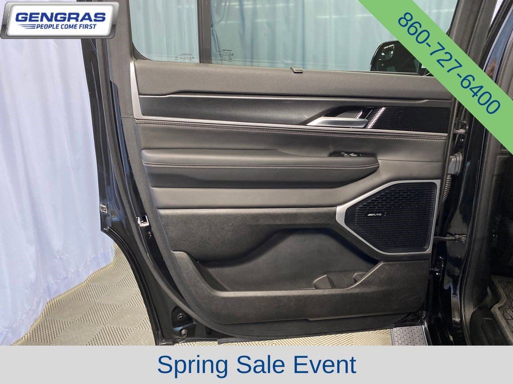 Used 2023 Jeep Wagoneer 4WD w/ Convenience Group I image 25