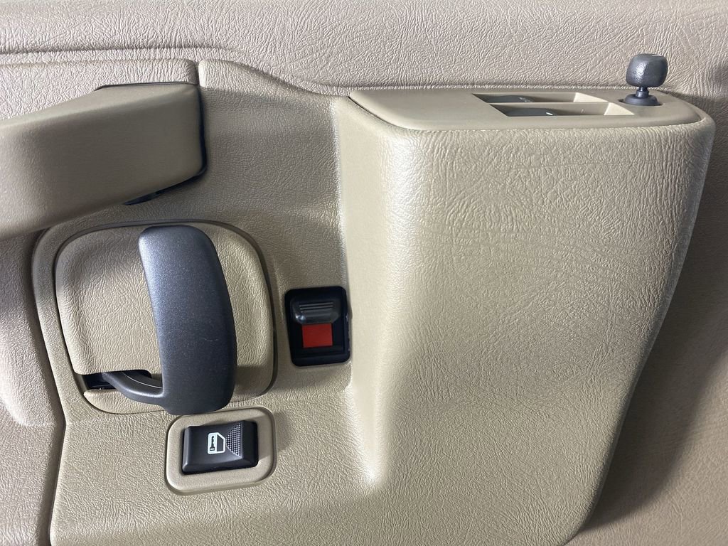 New 2025 Chevrolet Express 2500 Extended image 20