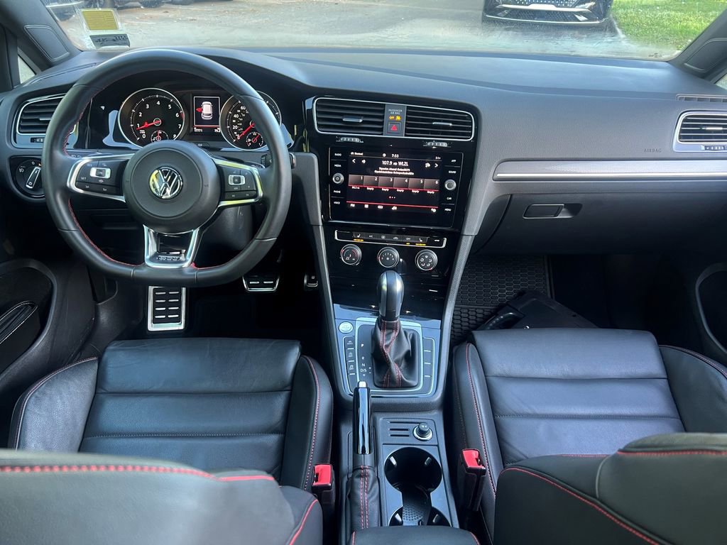 Used 2020 Volkswagen GTI SE image 18