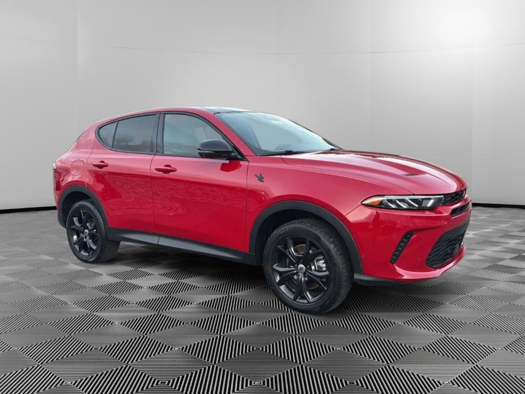 Used 2023 Dodge Hornet GT Plus w/ Tech Pack Plus w/o Parking image 2