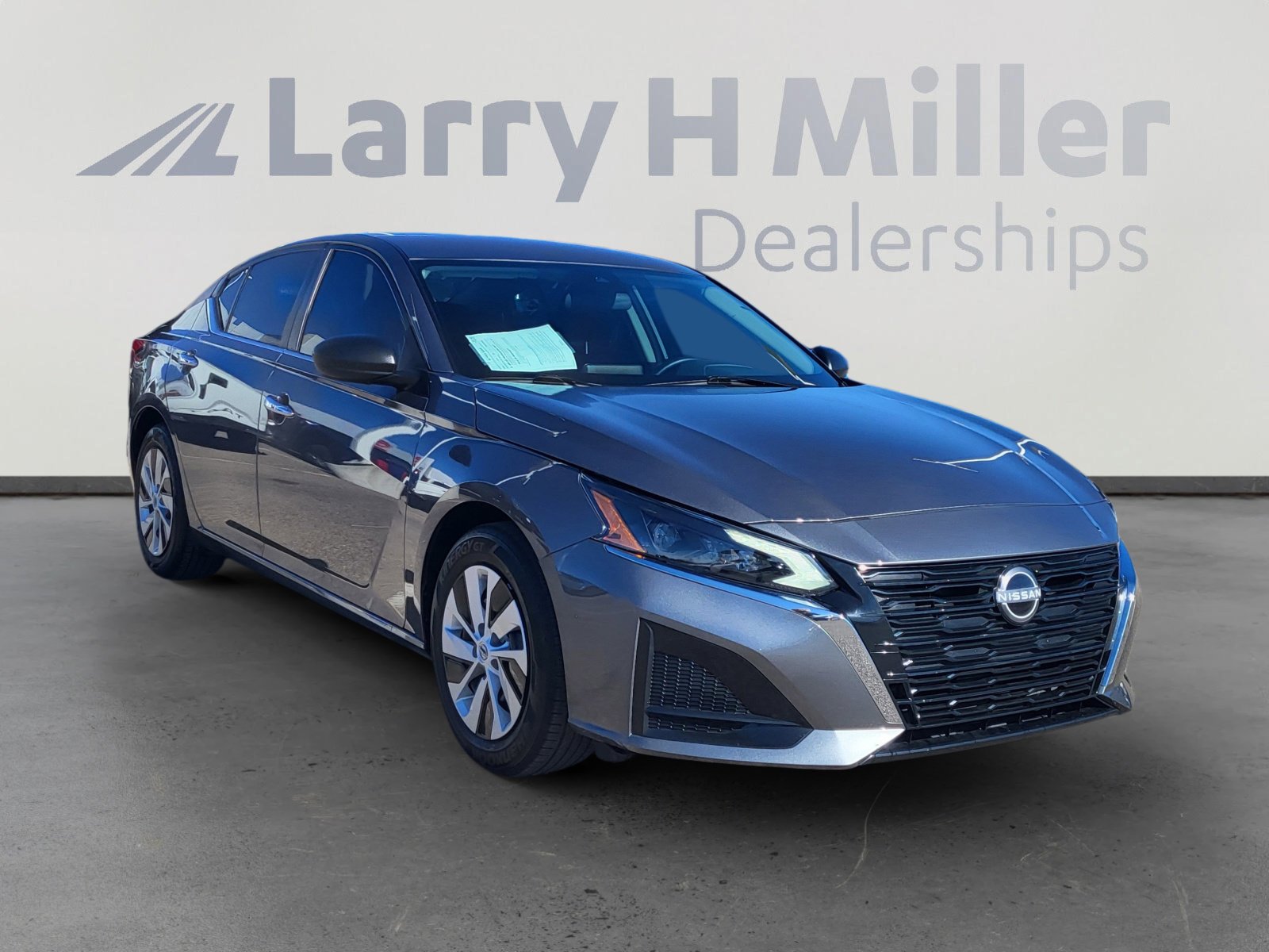 Used 2025 Nissan Altima 2.5 S image 7