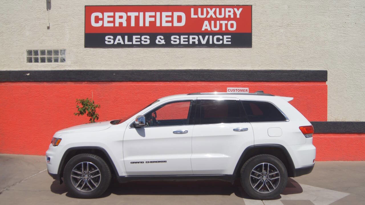 Used 2018 Jeep Grand Cherokee Limited image 3