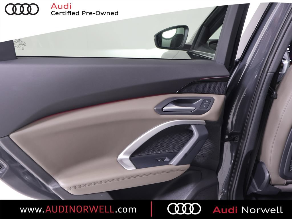 Certified 2025 Audi Q5 Premium w/ Convenience Package AWD/4WD image 22