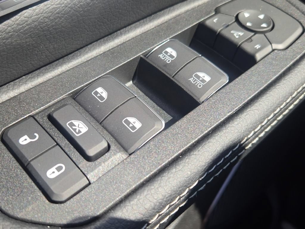 New 2027 RAM 1500 Laramie w/ Night Edition AWD/4WD image 29