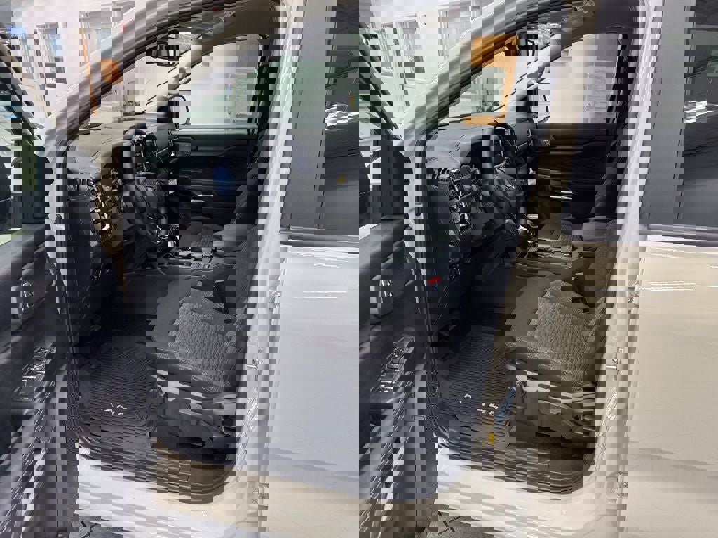 New 2025 Ford Ranger XLT w/ FX4 Off-Road Package image 5