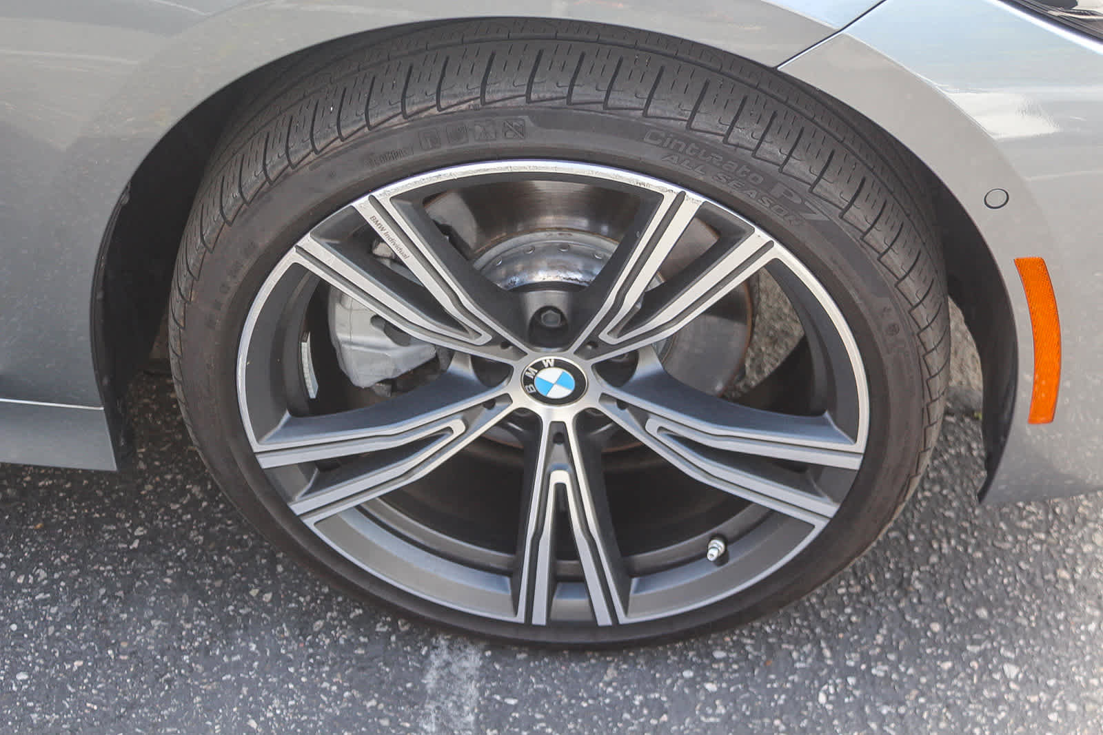 Used 2024 BMW 330i xDrive Sedan w/ Premium Package AWD/4WD image 9