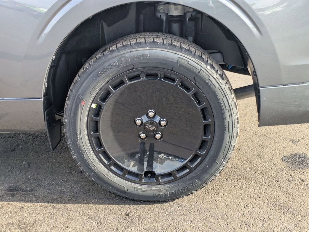 New 2026 Ford Maverick Lobo AWD/4WD image 15